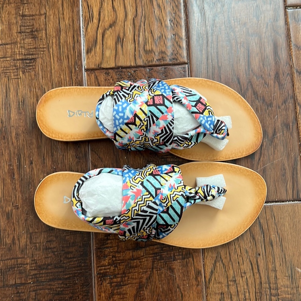 Dirty Laundry Safari Print Yellow Multi Thong Sandal Size 9